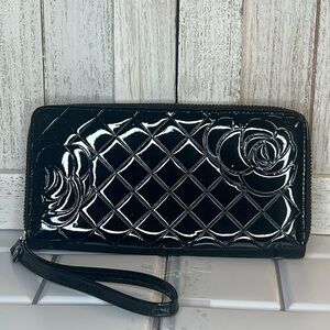 Shinny Black Quilted Wristlet